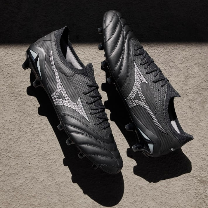 Mizuno Boots